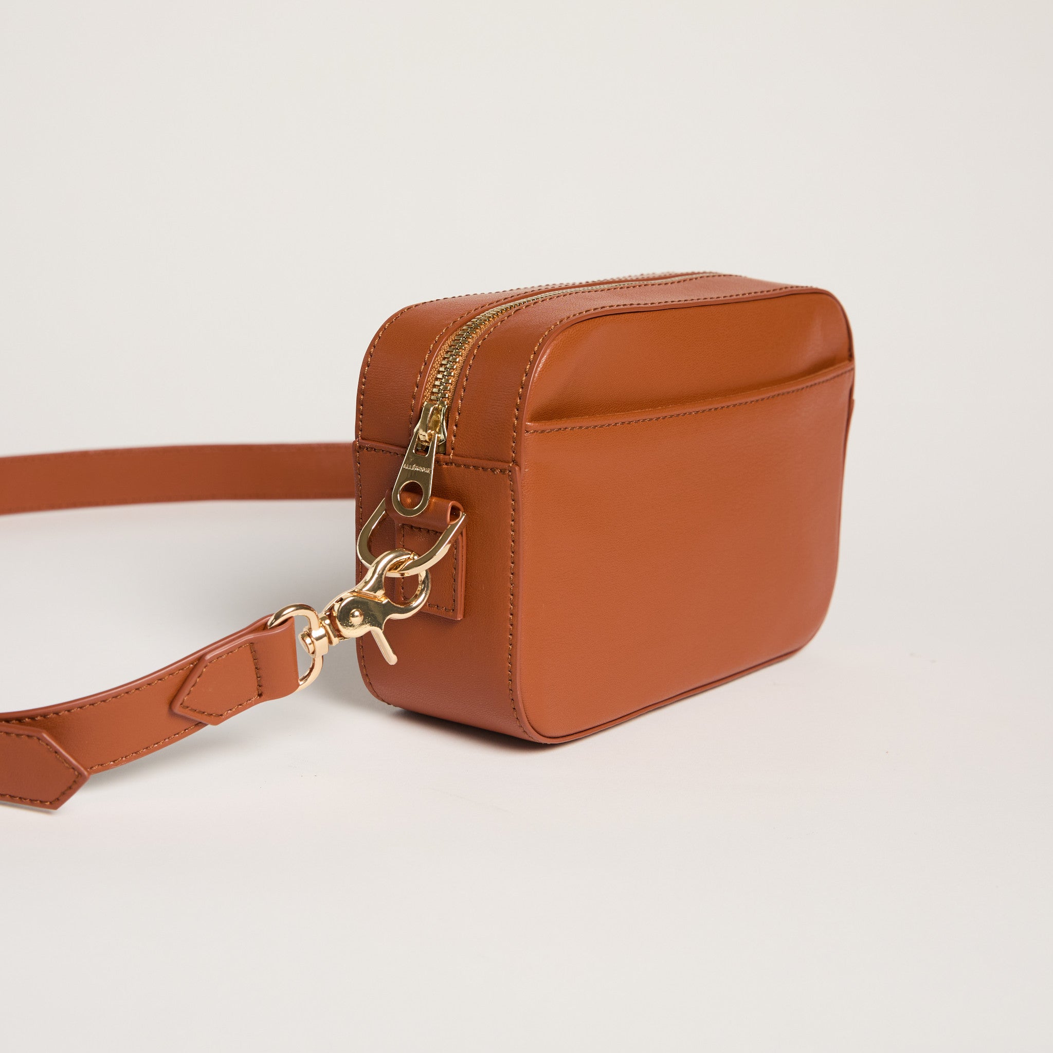 Gala Crossbody Camera Bag (Brown)