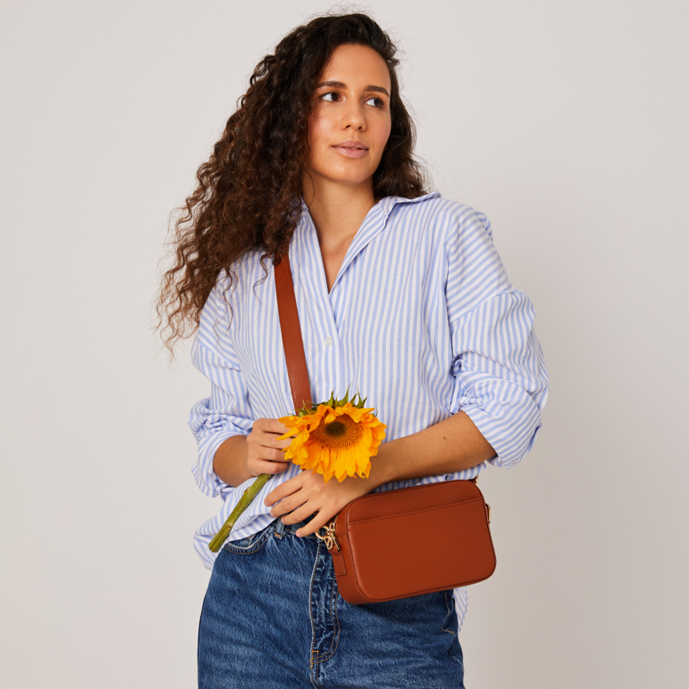 Gala Crossbody Camera Bag (Brown)